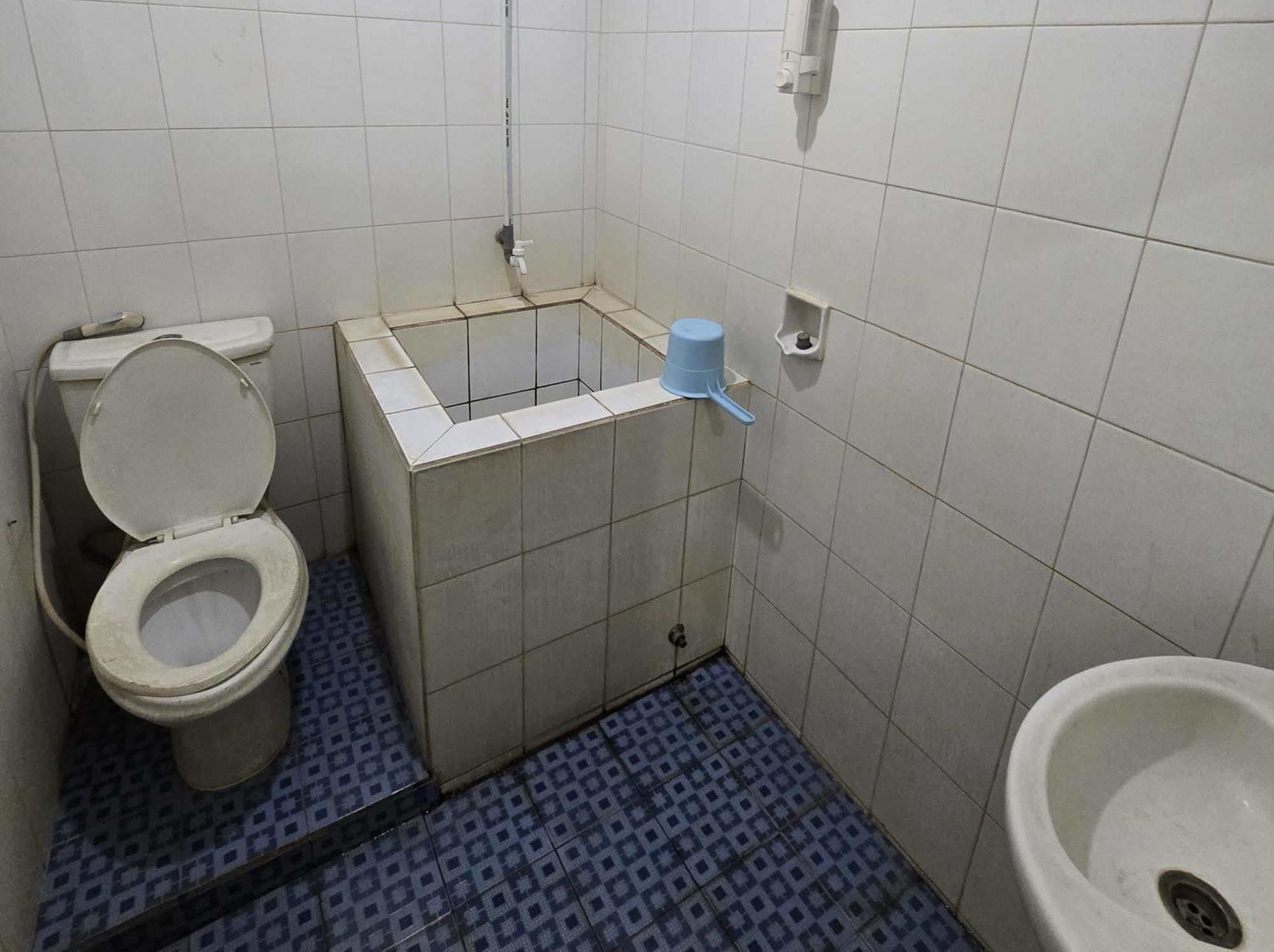 Hotel Royal Juanda Джакарта Екстериор снимка